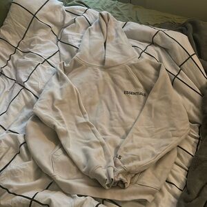 Essentials hoodie 🐚🤎